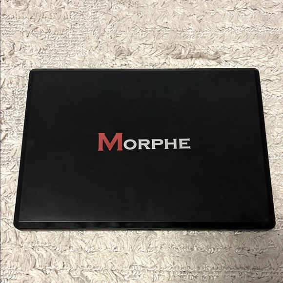 Morphe Eyeshadow Palette in 35W - Picture 1 of 3